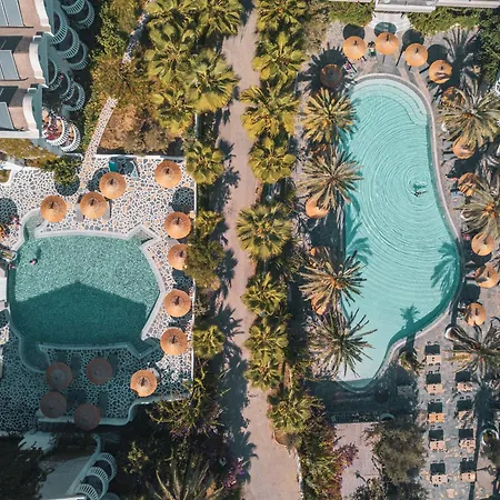 Flamingo Luxury-pet Friendly *